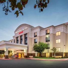 SpringHill Suites by Marriott Laredo，位于拉雷多的酒店