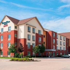 TownePlace Suites Des Moines Urbandale，位于约翰斯顿的酒店