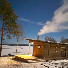Beach cottage with sauna，位于卡亚尼的酒店