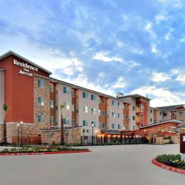 Residence Inn by Marriott Houston Tomball，位于汤博尔的酒店