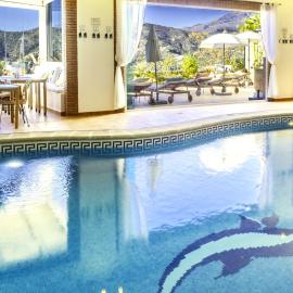 Malaga Hills Boutique Wellness and Hikers Eco-Hotel Adults Only,位于孔佩塔的酒店
