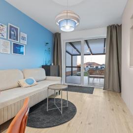 Cozy Apt w AC, Garden & Parking