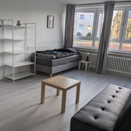 Monteurwohnung Ferienwohnung Business Appartement EG Langenfeld，位于Gladbach的酒店