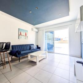 St Julians Penthouse，位于帕切维拉的酒店