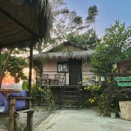 Bamby Chilling House - Feel The Nature - Sauraha , Chitwan，位于索拉哈的酒店