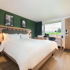 Campanile NATURE - Aix En Provence Meyreuil，位于梅勒伊的酒店
