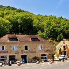 Hôtel-Restaurant Le Rouffillac，位于Carlux的酒店