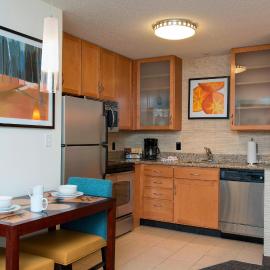 Residence Inn Toledo Maumee，位于莫米的酒店