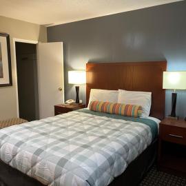 Travelers Inn Eugene University，位于尤金的酒店