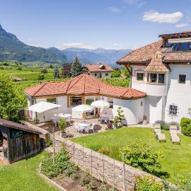 Haus Oberhofer，位于考那亚诺的酒店