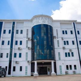 Udokanson Hotel And Suites,位于Agbor的酒店