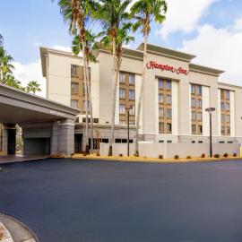 Hampton Inn Jacksonville - I-95 Central，位于杰克逊维尔的酒店