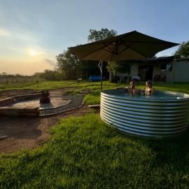 Eco Farm Cottage，位于Millvale的酒店