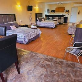 West Side Studio Apartments，位于阿尼亚斯科的酒店