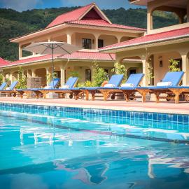 Oasis Hotel Restaurant & Spa，位于普拉兰大安塞区的酒店