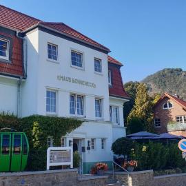 Hotel Garni Haus Sonneneck，位于塔勒的酒店