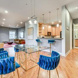 Heart of Dtwn Omaha: Historical Apt w/ Perks