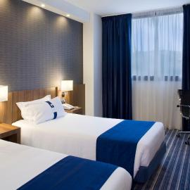 Holiday Inn Express Campo de Gibraltar-Barrios by IHG，位于洛斯巴里奥斯的酒店