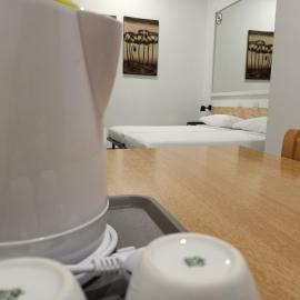 Airport Boulevard Guesthouse，位于格拉索比奥的酒店