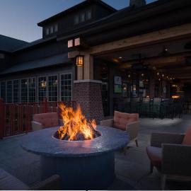 The Craftsman Inn & Suites,位于Fayetteville的酒店