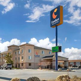 Comfort Inn & Suites Rawlins，位于罗林斯的酒店