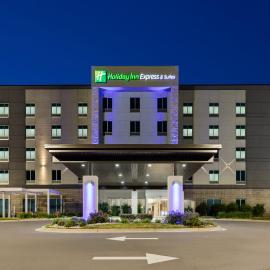 Holiday Inn Express & Suites - Dalton - Walnut Ave by IHG，位于道尔顿的酒店