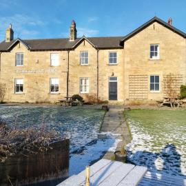 Barrasford Arms，位于赫克瑟姆的酒店