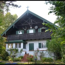 Alpenchalet，位于施塔费尔湖畔穆尔瑙的酒店