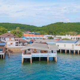บ้านทะเลสวย เกาะล้าน，位于格兰岛的酒店