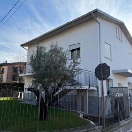 Ca Bilofer-7 min to Bergamo Airport，位于塞里亚泰的酒店