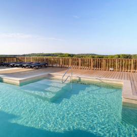 Camping les lodges du lagon，位于卡勒维松的酒店