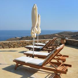 Heliopetra Family Home with a swimming pool in the area of Otzia，位于Grionísi的酒店
