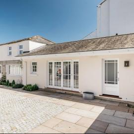 Mount Auldyn House - The Cottage，位于拉姆西的酒店