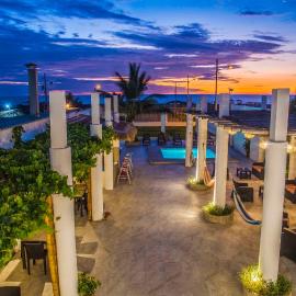 Hotel La Ría Playas，位于普拉亚斯的酒店
