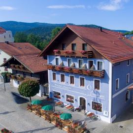 Zum Kirchenwirt，位于拉姆的酒店