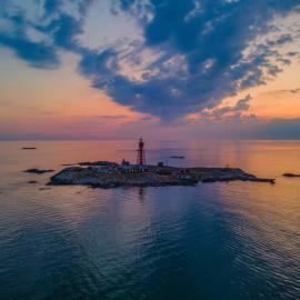 Pater Noster A home on the horizon，位于Hamneskär的酒店
