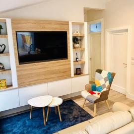 The Lodge - A Home Away From Home, With Private & Secluded Sauna access，位于基拉卢的酒店