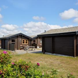 Fjand Badeby - Guesthouse, Cottages and Colony，位于乌尔夫堡的酒店