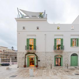 Palazzo Dogali Suites Collection，位于特拉尼的酒店