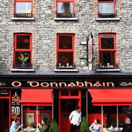 O'Donnabhain's，位于肯梅尔的酒店