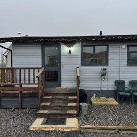 Huntersfield Chalet，位于法灵登的酒店