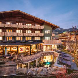 Hotel "Zum Ritter"，位于坦海姆的酒店