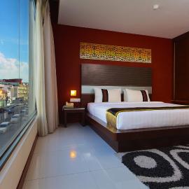 Kinabalu Daya Hotel at Gaya Street,位于哥打京那巴鲁的酒店