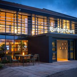 Burleigh Court Hotel and Leisure，位于拉夫堡的酒店