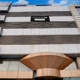 Townhouse Oak JM Road Formerly Krishna presidency，位于浦那的酒店