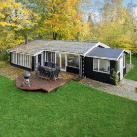 Nice Home In Faxe Ladeplads With Wifi