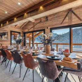 Chalet Mitoyen LA SAPINETTE - Bo Immobilier -Châtel Multipass 2026 Activités en Été offert par votre hôte，位于沙泰勒的酒店