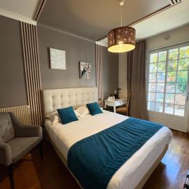 Hôtel La Vinaigrerie LOGIS，位于茹万维勒的酒店