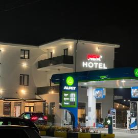 Side Airport Hotel，位于Rinas的酒店