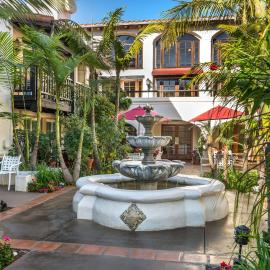 Best Western Plus Carpinteria Inn，位于卡宾特里拉的酒店